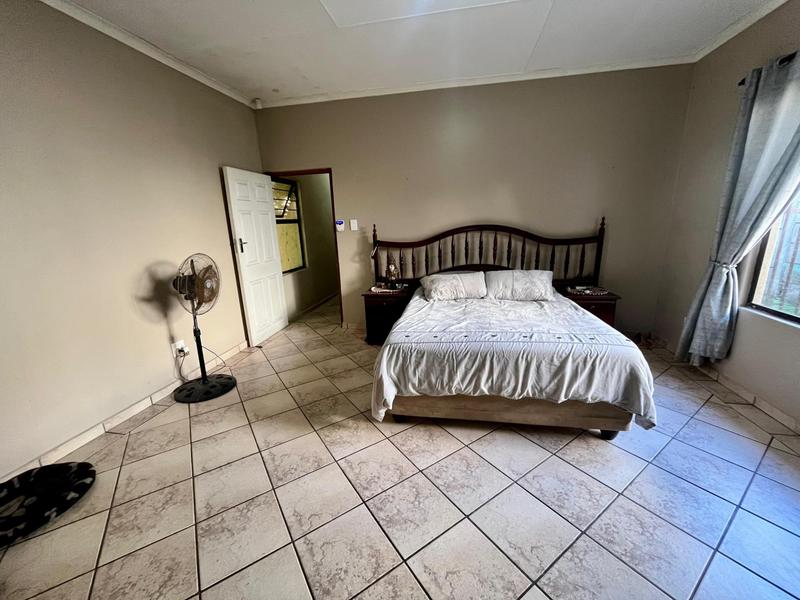 To Let 4 Bedroom Property for Rent in Ramsgate KwaZulu-Natal