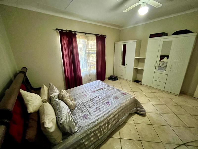 To Let 4 Bedroom Property for Rent in Ramsgate KwaZulu-Natal