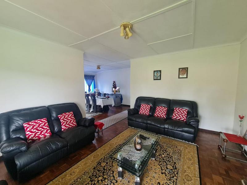 To Let 4 Bedroom Property for Rent in Farningham Ridge KwaZulu-Natal