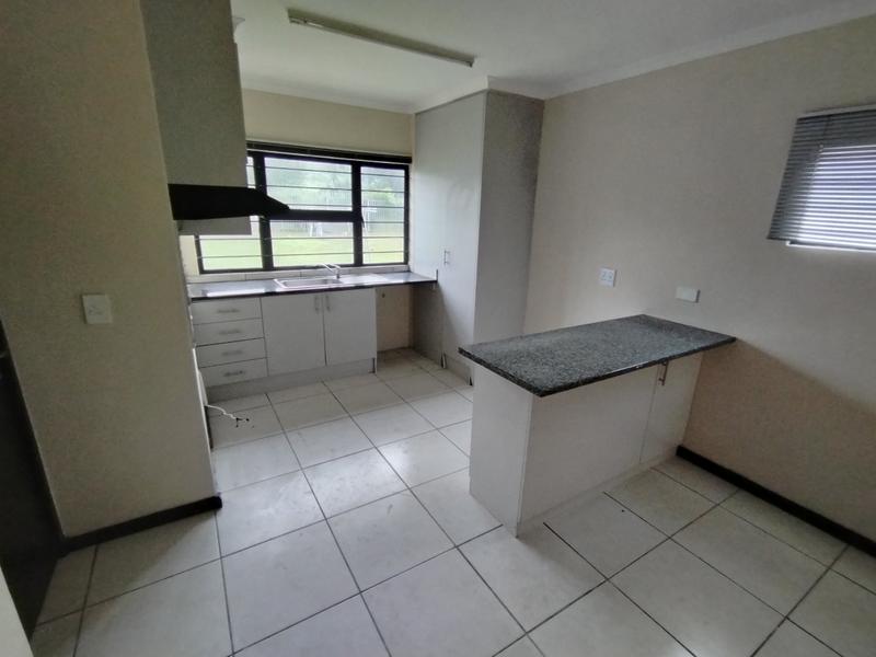 2 Bedroom Property for Sale in Waterways KwaZulu-Natal