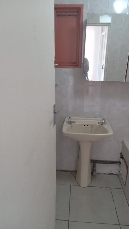 To Let 2 Bedroom Property for Rent in Pinetown KwaZulu-Natal