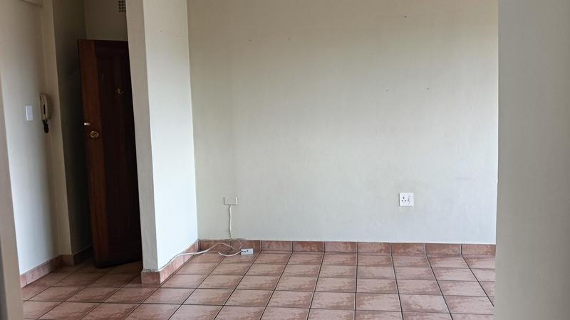 2 Bedroom Property for Sale in Pinetown KwaZulu-Natal