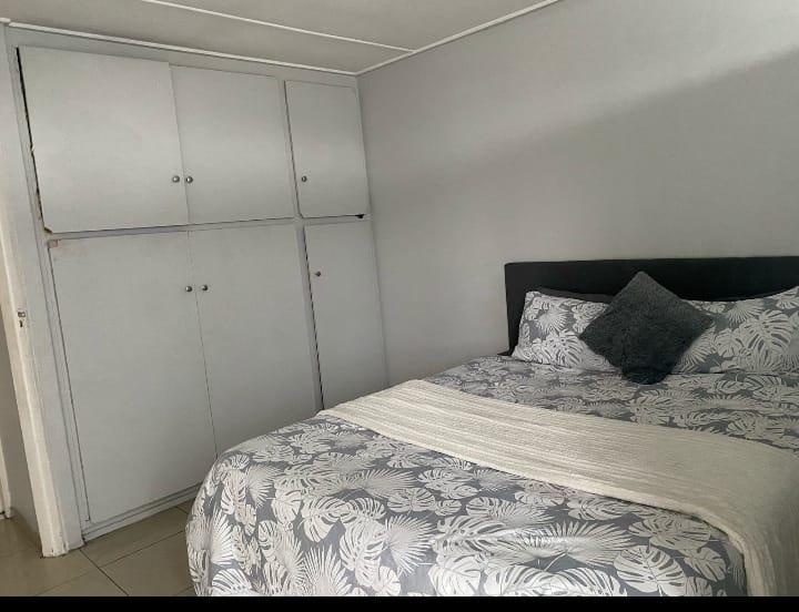 To Let 1 Bedroom Property for Rent in Overport KwaZulu-Natal
