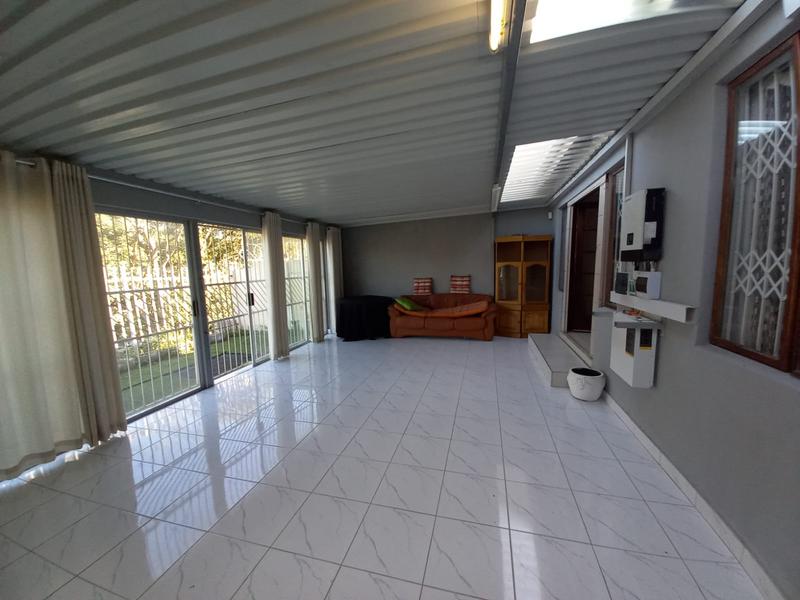 2 Bedroom Property for Sale in Malvern KwaZulu-Natal