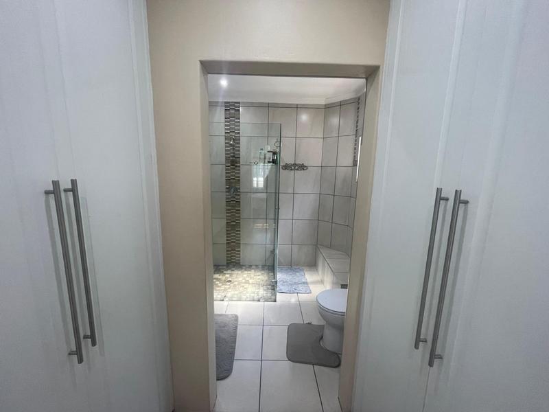 To Let 3 Bedroom Property for Rent in Glen Hills KwaZulu-Natal