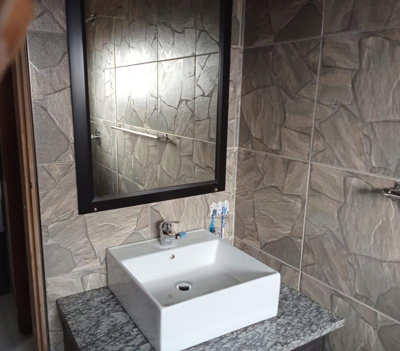 5 Bedroom Property for Sale in Kharwastan KwaZulu-Natal
