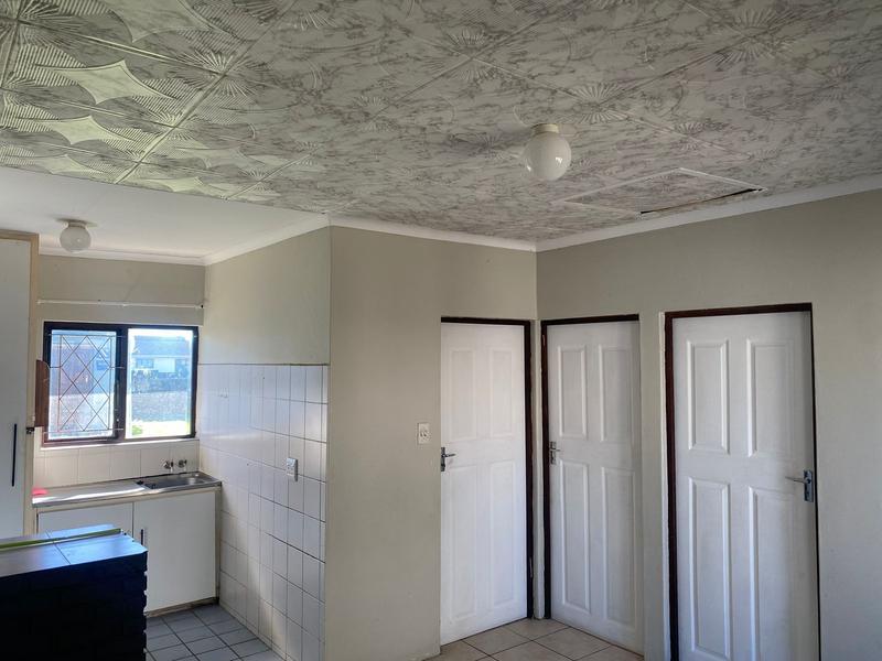 To Let 2 Bedroom Property for Rent in Margate KwaZulu-Natal
