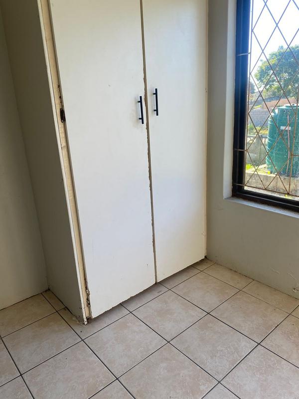 To Let 2 Bedroom Property for Rent in Margate KwaZulu-Natal