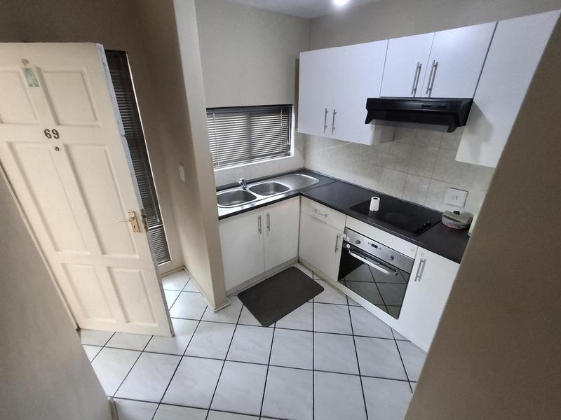 To Let 2 Bedroom Property for Rent in Morningside KwaZulu-Natal