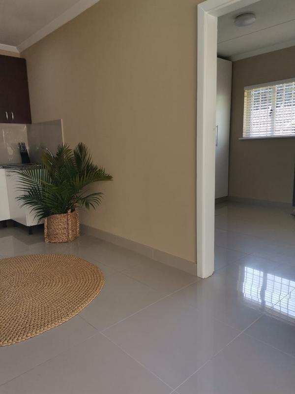 To Let 1 Bedroom Property for Rent in Durban North KwaZulu-Natal