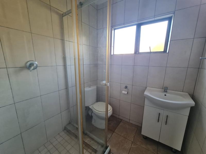 To Let 2 Bedroom Property for Rent in Wyebank KwaZulu-Natal