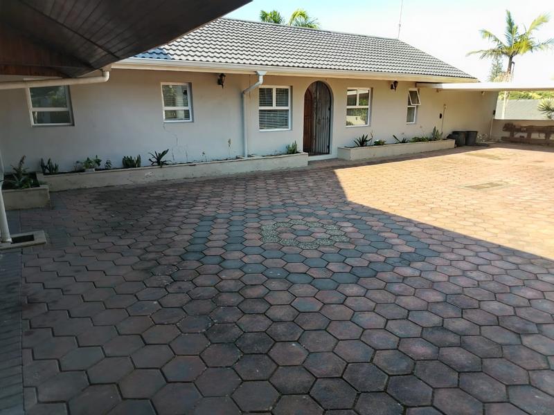 5 Bedroom Property for Sale in Umhlanga KwaZulu-Natal
