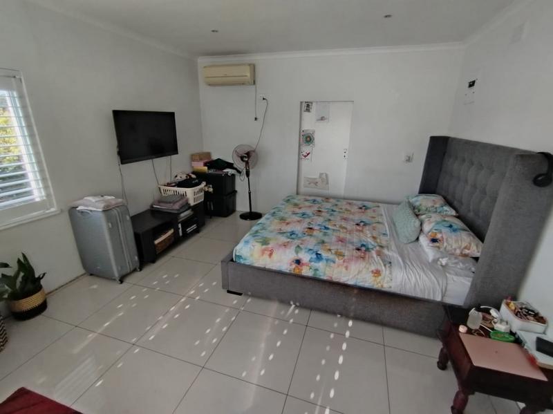 5 Bedroom Property for Sale in Umhlanga KwaZulu-Natal