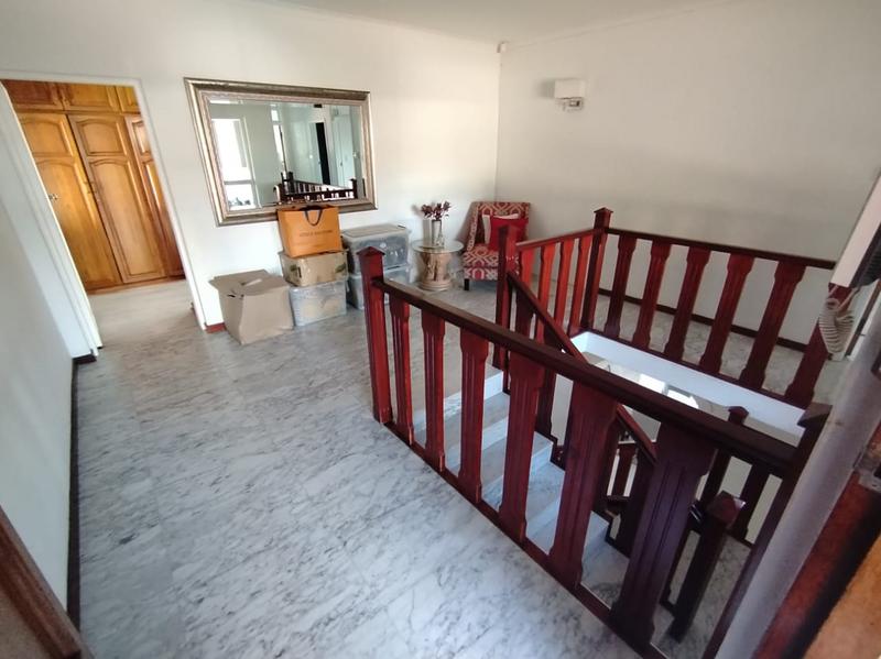 5 Bedroom Property for Sale in Umhlanga KwaZulu-Natal