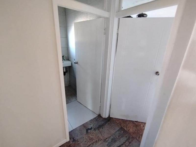5 Bedroom Property for Sale in Umhlanga KwaZulu-Natal