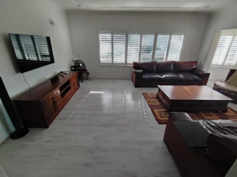 5 Bedroom Property for Sale in Umhlanga KwaZulu-Natal