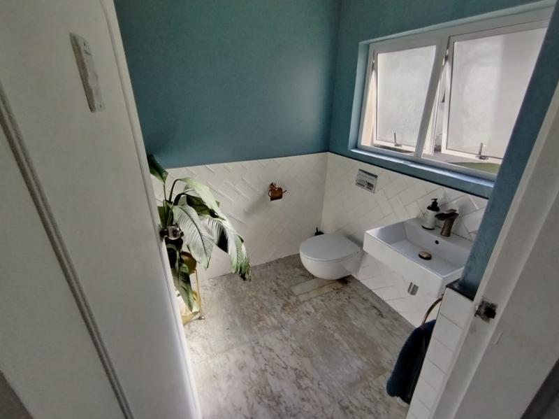5 Bedroom Property for Sale in Umhlanga KwaZulu-Natal
