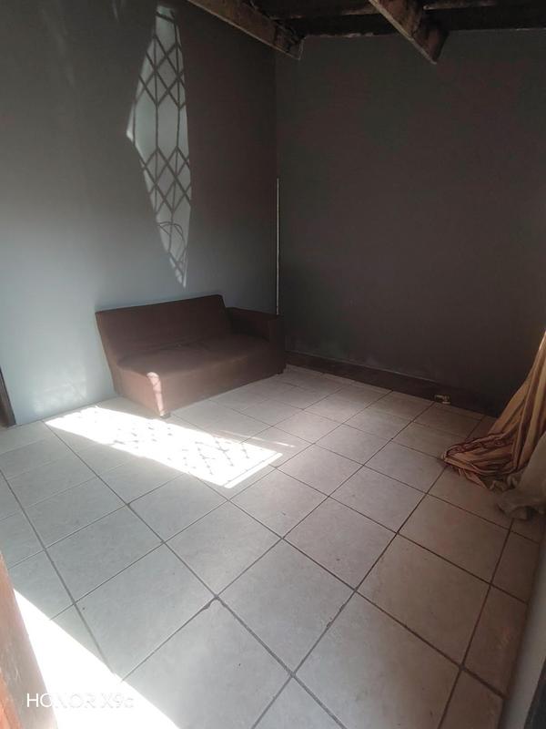 To Let 2 Bedroom Property for Rent in Umlazi D KwaZulu-Natal