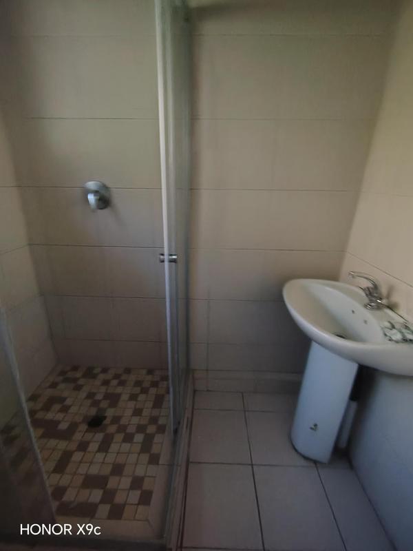 To Let 2 Bedroom Property for Rent in Umlazi D KwaZulu-Natal
