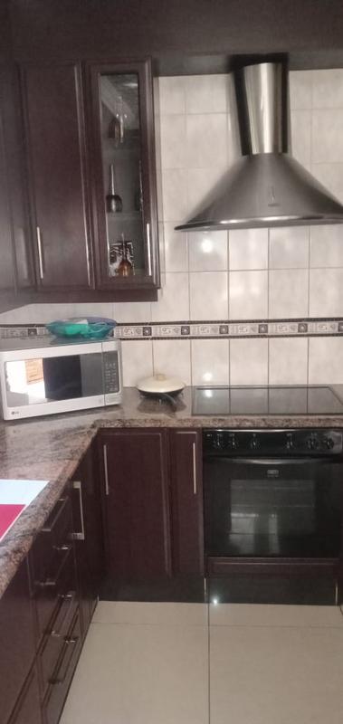 3 Bedroom Property for Sale in Montclair KwaZulu-Natal