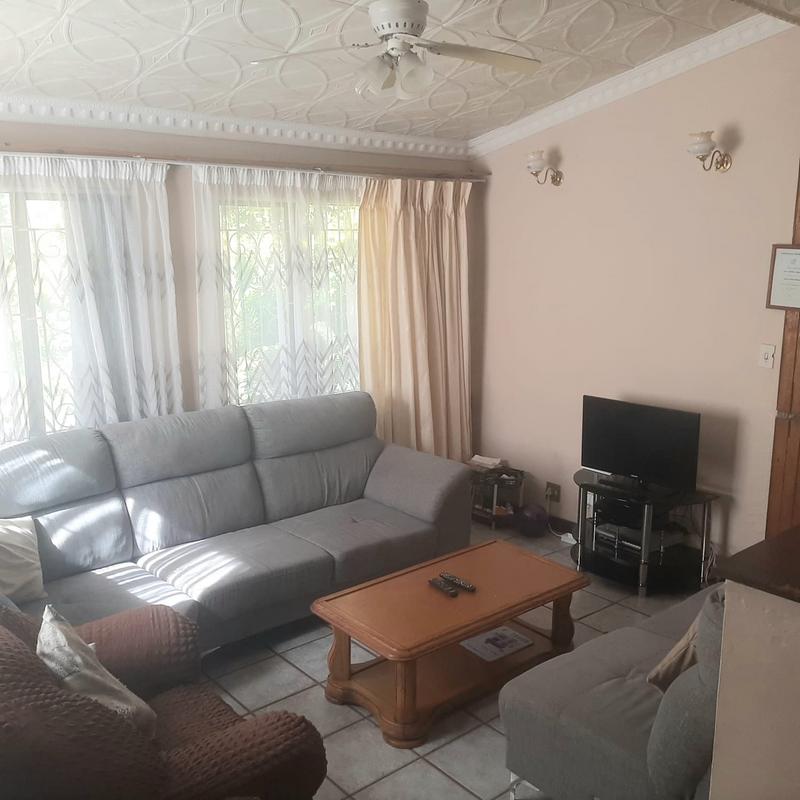 3 Bedroom Property for Sale in Montclair KwaZulu-Natal