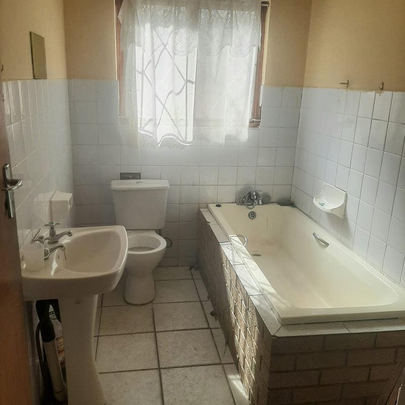 3 Bedroom Property for Sale in Montclair KwaZulu-Natal