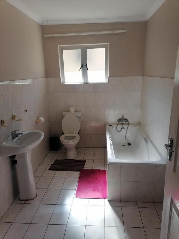 To Let 4 Bedroom Property for Rent in Caversham Glen KwaZulu-Natal