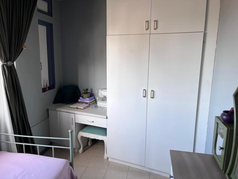 2 Bedroom Property for Sale in Amanzimtoti KwaZulu-Natal
