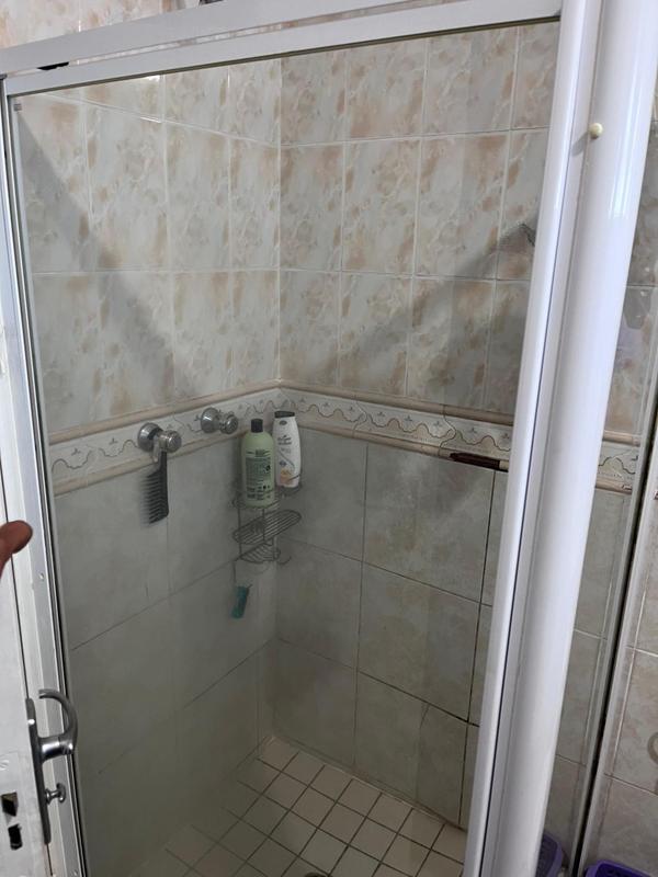 2 Bedroom Property for Sale in Amanzimtoti KwaZulu-Natal