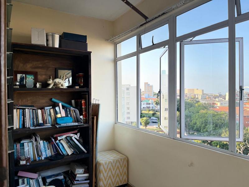 1 Bedroom Property for Sale in Essenwood KwaZulu-Natal