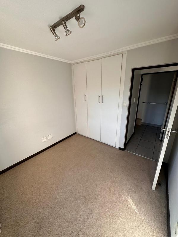 1 Bedroom Property for Sale in Sherwood KwaZulu-Natal