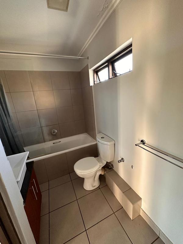 1 Bedroom Property for Sale in Sherwood KwaZulu-Natal
