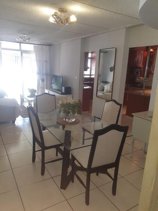 2 Bedroom Property for Sale in Montclair KwaZulu-Natal