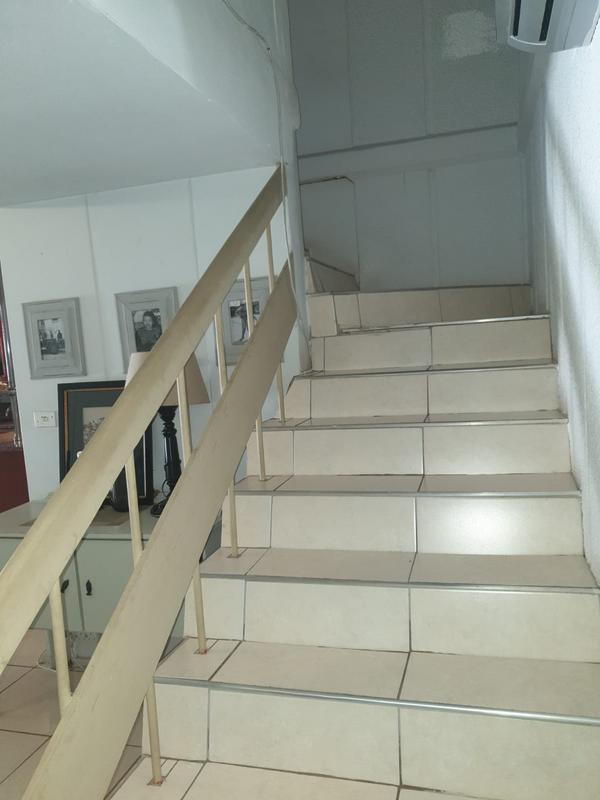 2 Bedroom Property for Sale in Montclair KwaZulu-Natal