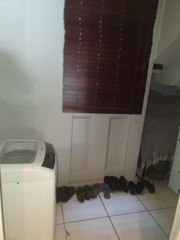 2 Bedroom Property for Sale in Montclair KwaZulu-Natal