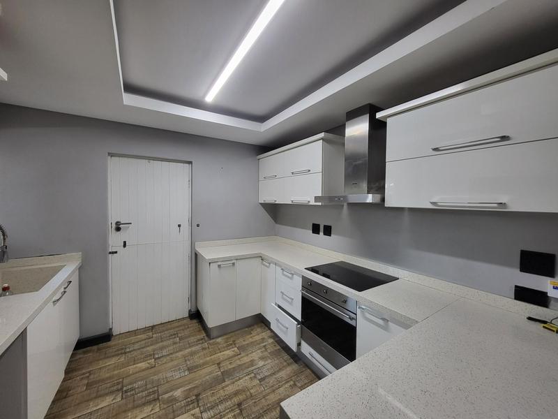 To Let 2 Bedroom Property for Rent in Brindhaven KwaZulu-Natal