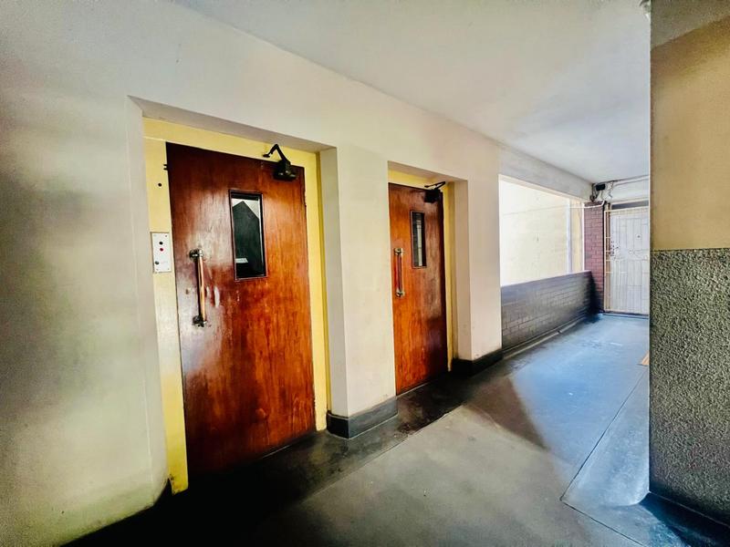 2 Bedroom Property for Sale in Durban Central KwaZulu-Natal