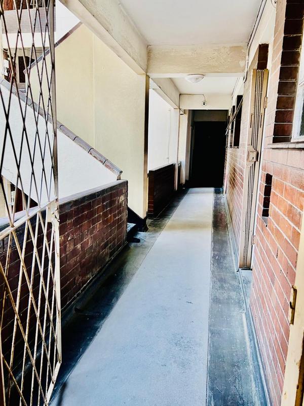 2 Bedroom Property for Sale in Durban Central KwaZulu-Natal