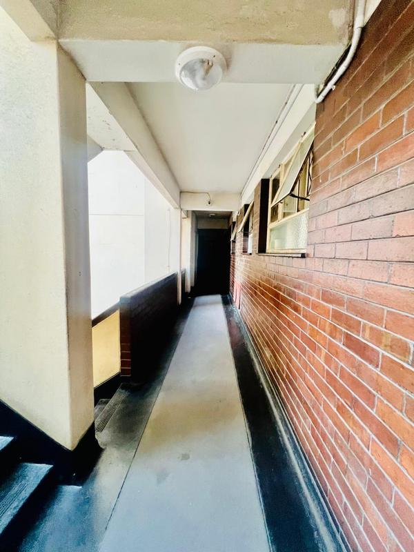 2 Bedroom Property for Sale in Durban Central KwaZulu-Natal