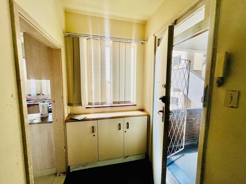 2 Bedroom Property for Sale in Durban Central KwaZulu-Natal