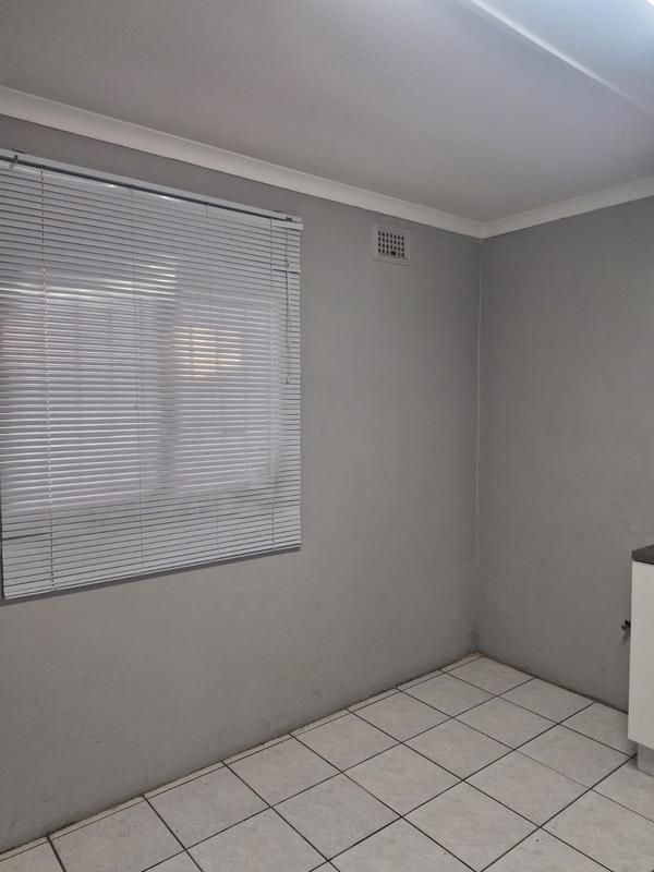 To Let 1 Bedroom Property for Rent in Kharwastan KwaZulu-Natal
