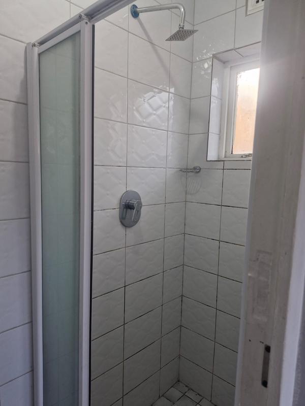 To Let 1 Bedroom Property for Rent in Kharwastan KwaZulu-Natal