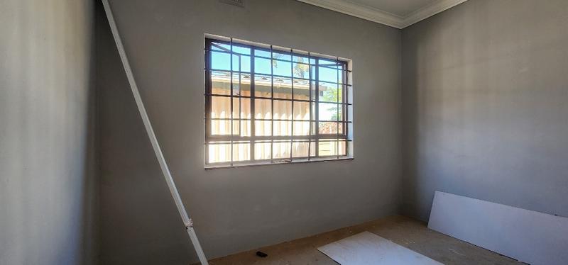 To Let commercial Property for Rent in Scottburgh KwaZulu-Natal