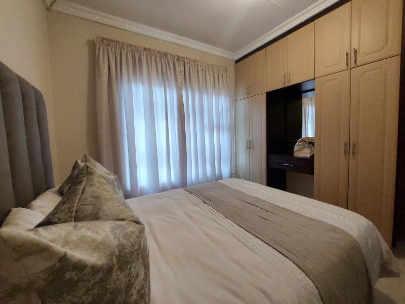To Let 2 Bedroom Property for Rent in Birdswood KwaZulu-Natal