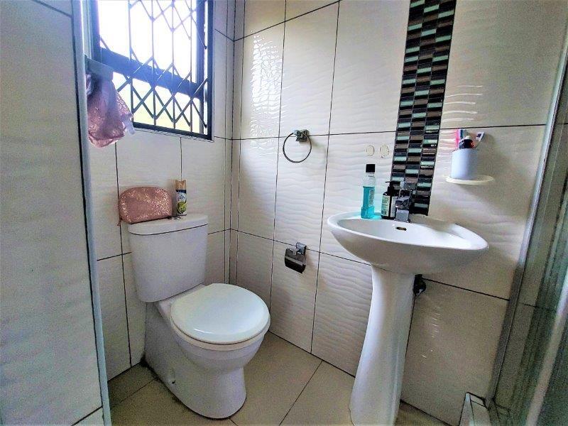 To Let 2 Bedroom Property for Rent in Birdswood KwaZulu-Natal