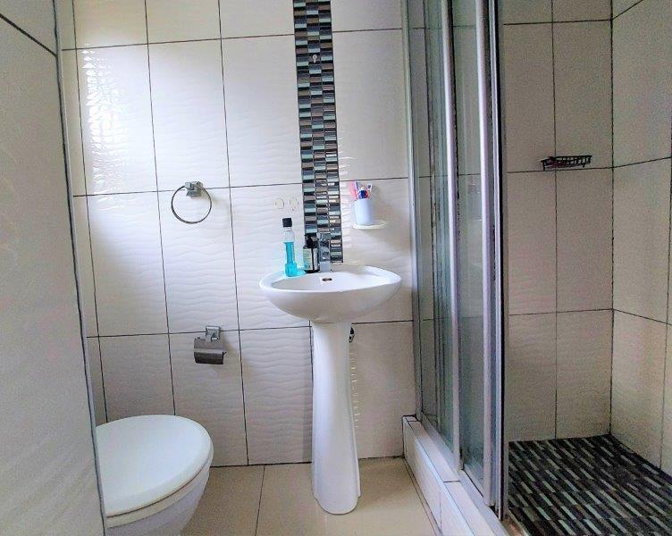 To Let 2 Bedroom Property for Rent in Birdswood KwaZulu-Natal