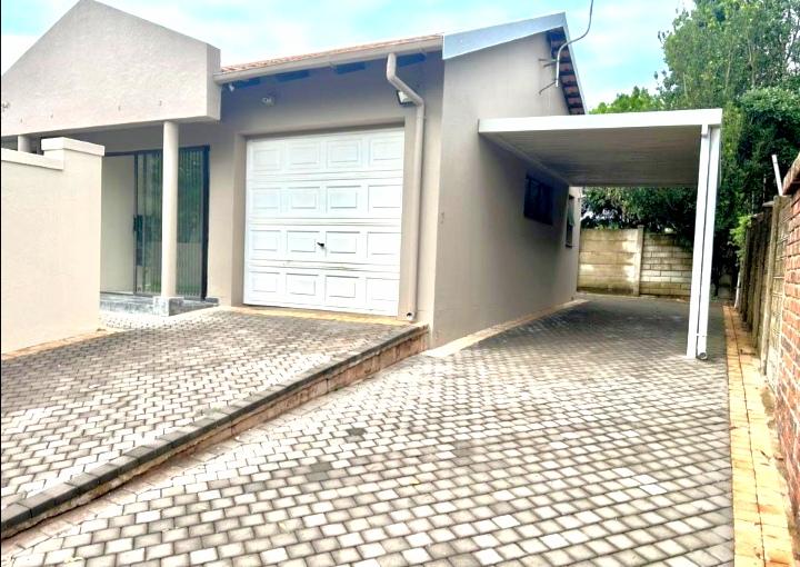 2 Bedroom Property for Sale in Meer En See KwaZulu-Natal