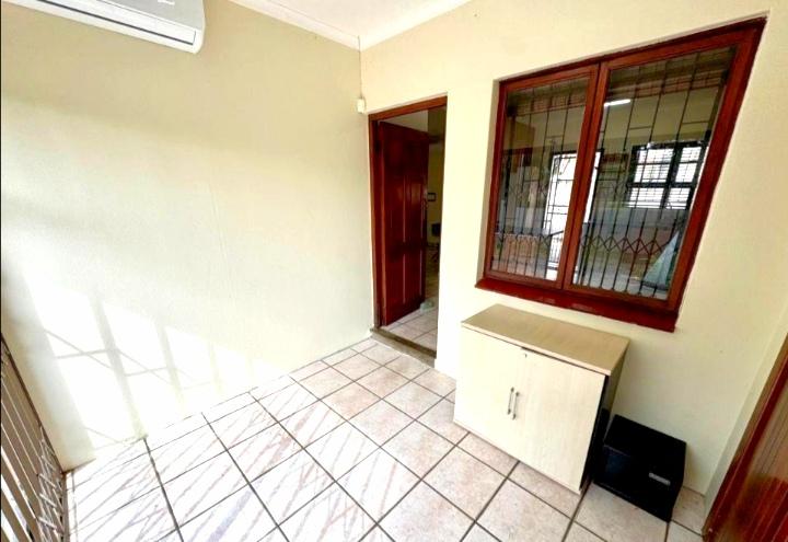 2 Bedroom Property for Sale in Meer En See KwaZulu-Natal
