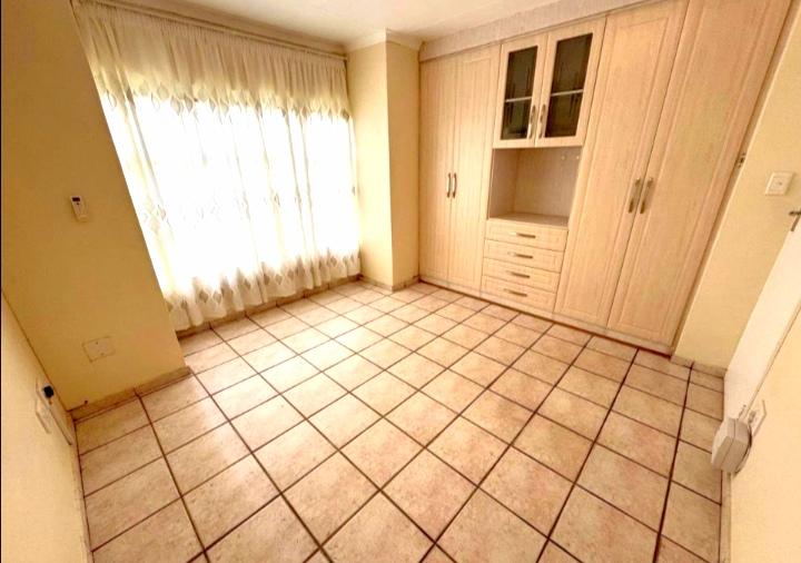 2 Bedroom Property for Sale in Meer En See KwaZulu-Natal