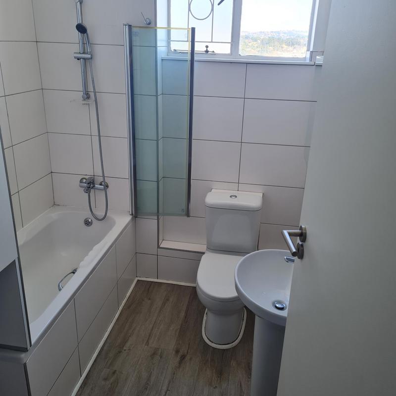 To Let 1 Bedroom Property for Rent in Malvern KwaZulu-Natal